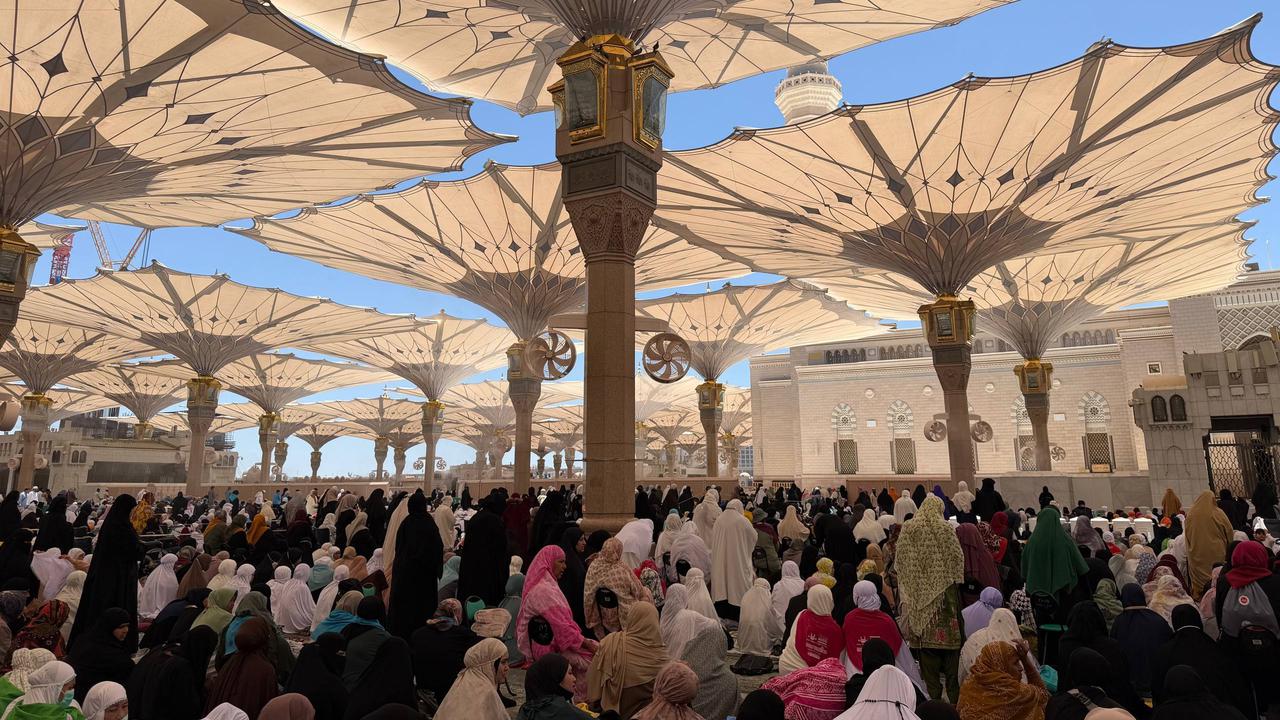 Otoritas Arab Saudi Larang Jemaah Jemur Pakaian di Atap Hotel, Solusi Baru Disiapkan